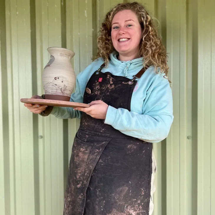 Lauren - The Artist behind Mudfired